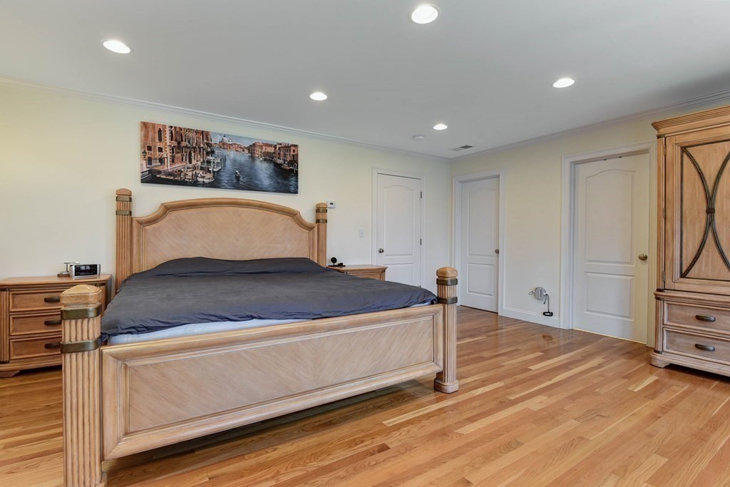 208 Valley Road Needham, MA 02492 - Photo 21 of 42 Gallery Image 21