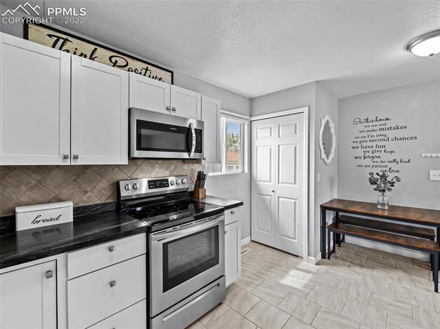 1703 Harrow Road Colorado Springs, CO 80906 - Photo 15 of 33 Gallery Image 15