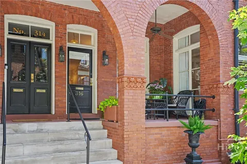 $999,000 | 316 East Charlton Street, Savannah, GA 31401