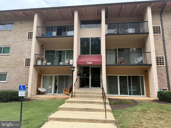 $149,900 | 7605 Fontainebleau Drive, Unit 2347, Hyattsville, MD 20784