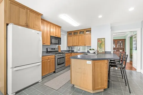 $1,599,000 | 21 Howe Street, Wellesley, MA 02482
