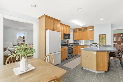 $1,599,000 | 21 Howe Street, Wellesley, MA 02482