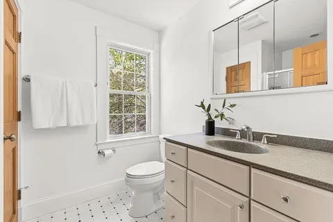 $1,599,000 | 21 Howe Street, Wellesley, MA 02482