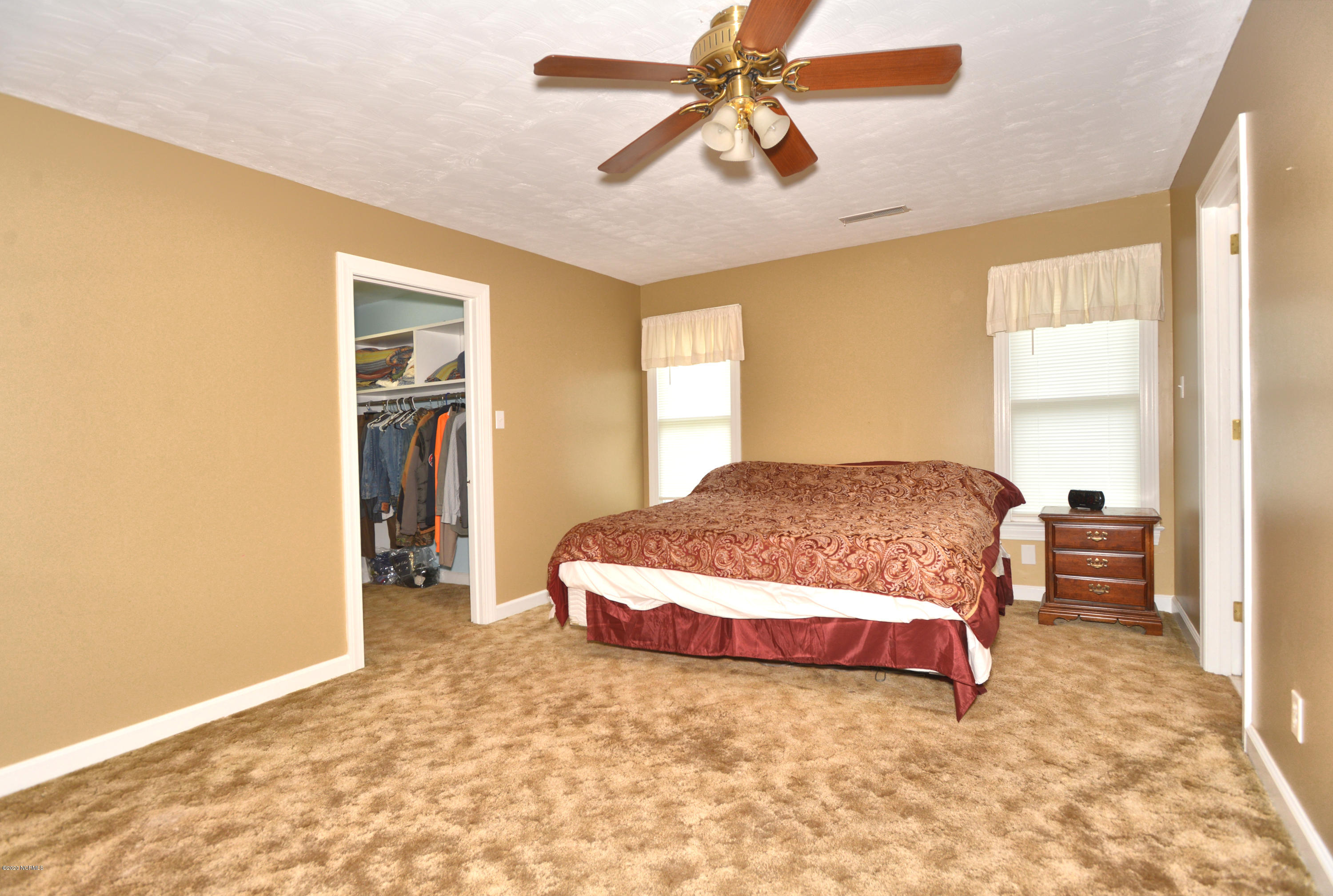 3110 Seth West Road Kinston, NC 28501 - Photo 12 of 27 04_mbed_8961