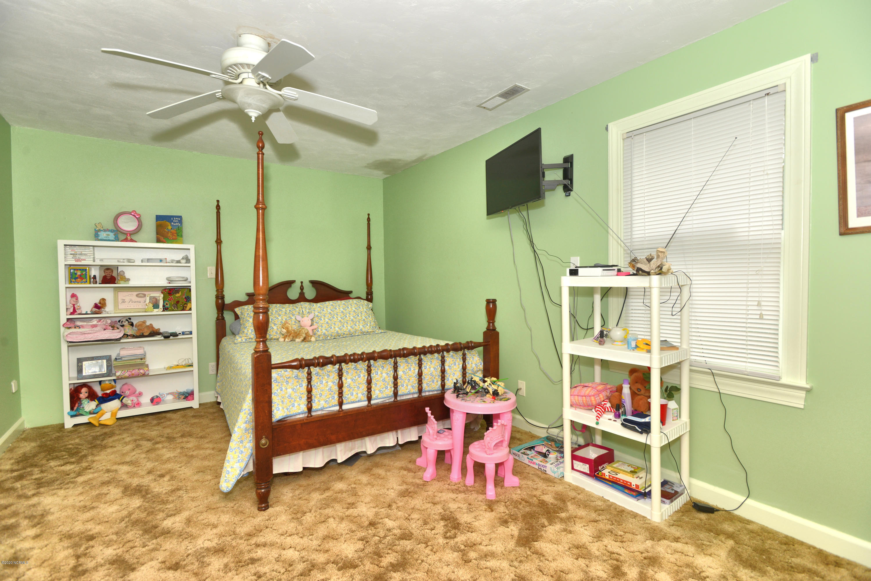 3110 Seth West Road Kinston, NC 28501 - Photo 20 of 27 08_bed3_8952