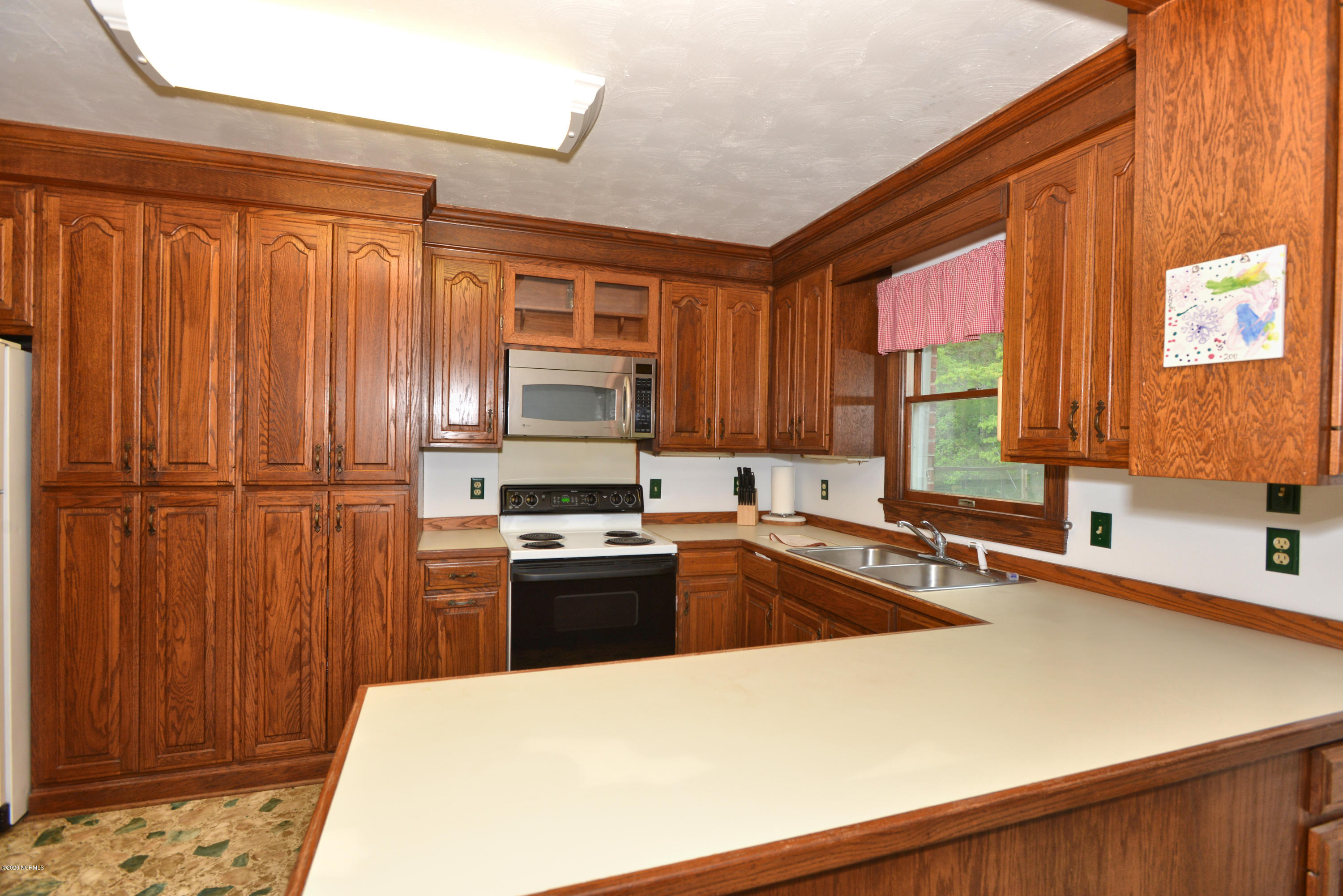3110 Seth West Road Kinston, NC 28501 - Photo 10 of 27 03_kitchen_8934