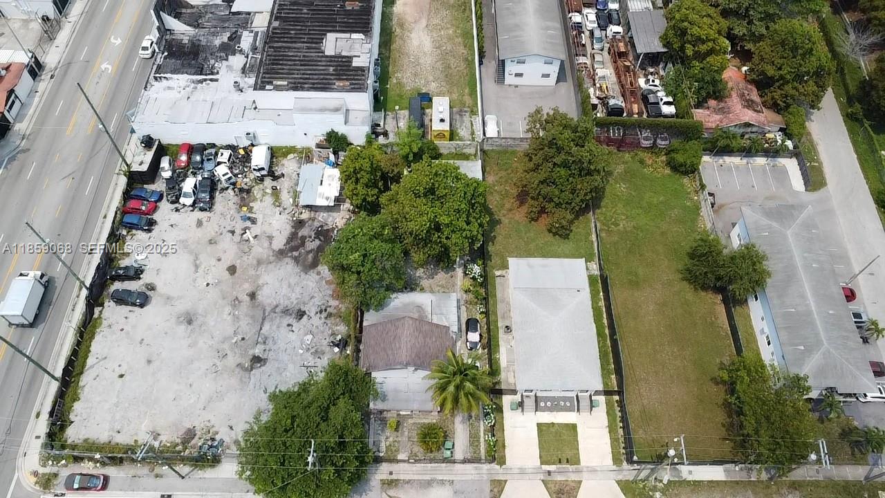 683 Northwest 30th Street Miami, FL 33127 - Photo 7 of 8