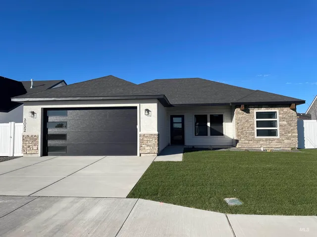 $379,900 | 2022 Harrison Street South, Twin Falls, ID 83301
