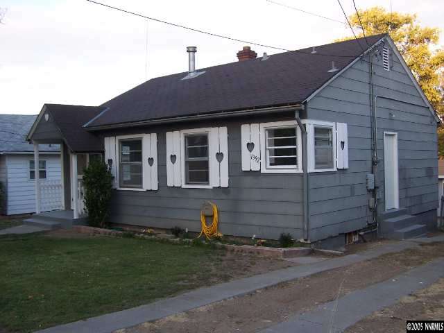 1352 Faland Way Reno, NV 89503 - Photo 1 of 6 Photo 1