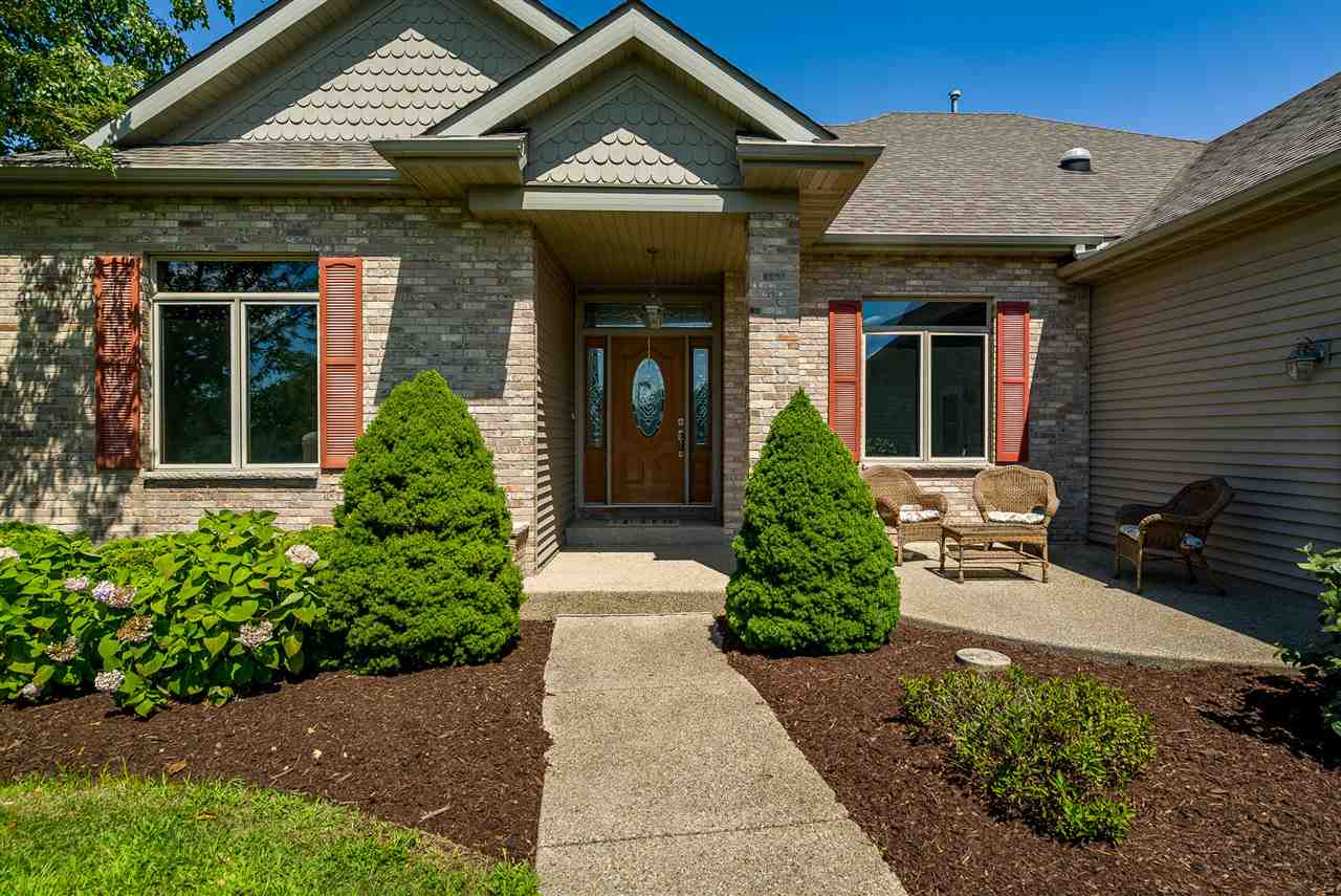 80 North Creek Road Roscoe, IL 61073 - Photo 2 of 25 front view of a house