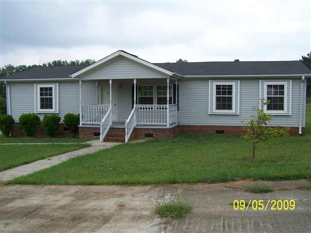 195 Kelly Road Spartanburg, SC 29307 - Photo 1 of 12 Gallery Image 1