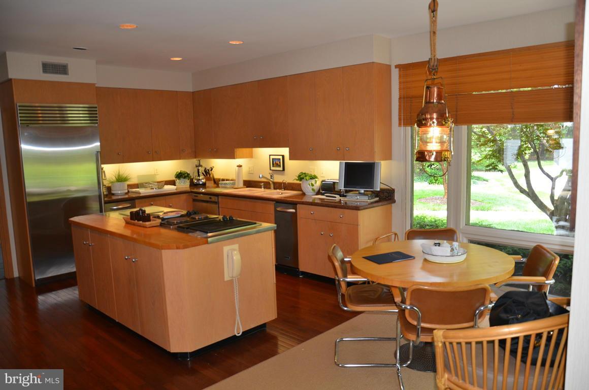 8694 Bozman Neavitt Road St. Michaels, MD 21663 - Photo 11 of 25 Kitchen