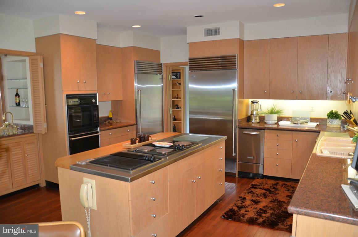 8694 Bozman Neavitt Road St. Michaels, MD 21663 - Photo 12 of 25 Kitchen