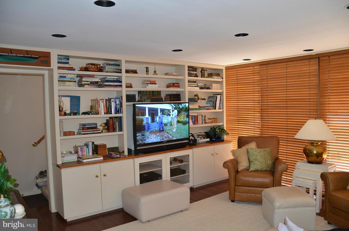 8694 Bozman Neavitt Road St. Michaels, MD 21663 - Photo 15 of 25 Interior (General)