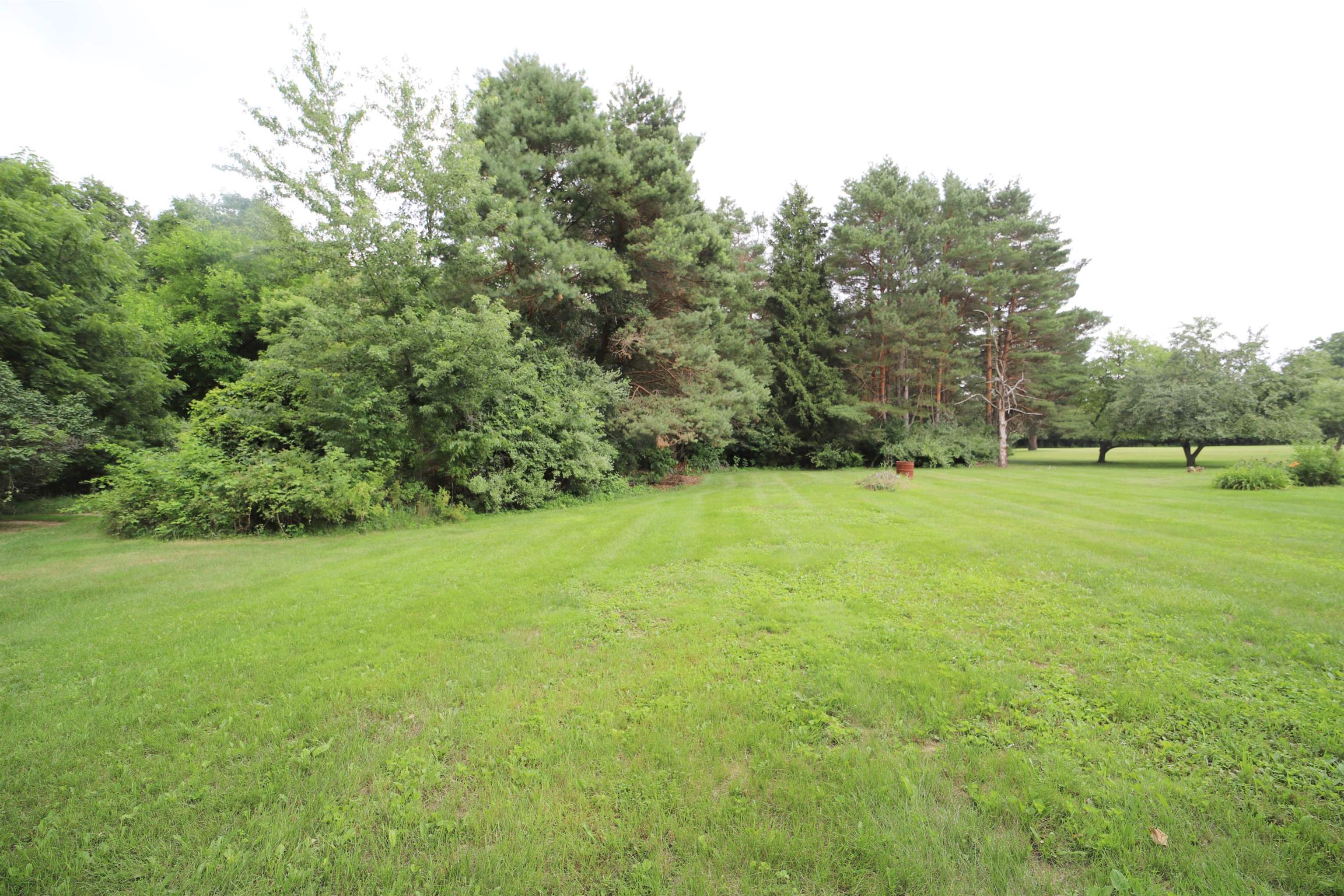 3192 Dillon Road Flushing, MI 48433 - Photo 26 of 28 50115092-25.JPG