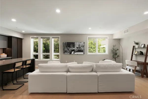 $1,548,000 | 39 South Los Robles Avenue, Unit 3019, Pasadena, CA 91101