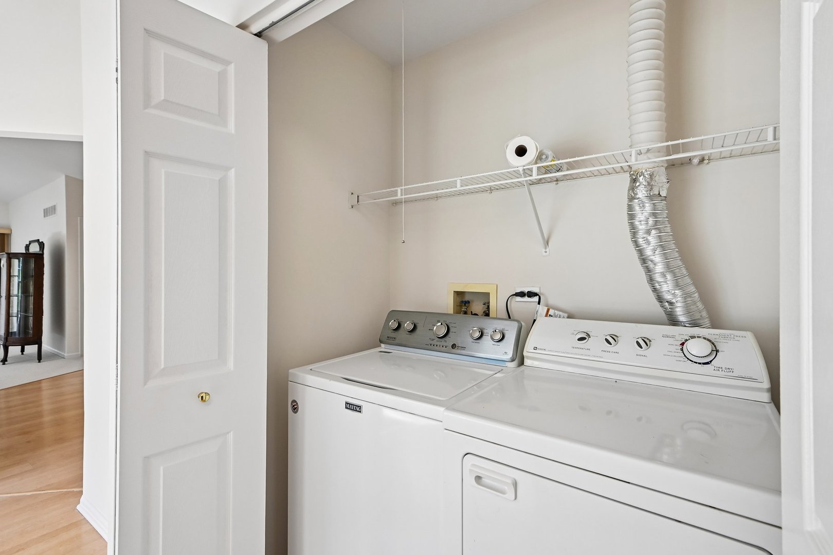 298 Haber Road Cary, IL 60013 - Photo 27 of 39 Gallery Image 27