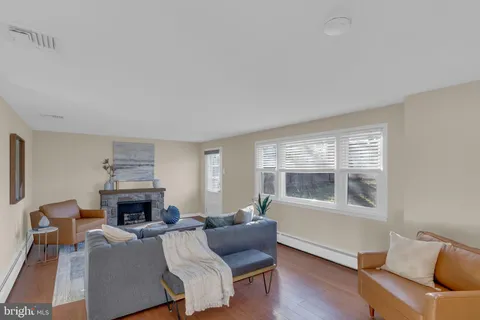 $565,000 | 168 Walton Drive, Morrisville, PA 19067