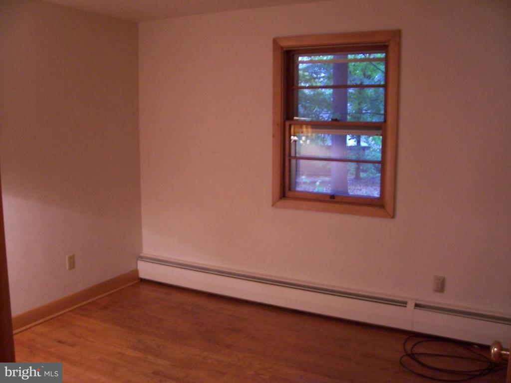 391 Aberdeen Road Elizabethtown, PA 17022 - Photo 8 of 10 Gallery Image 8