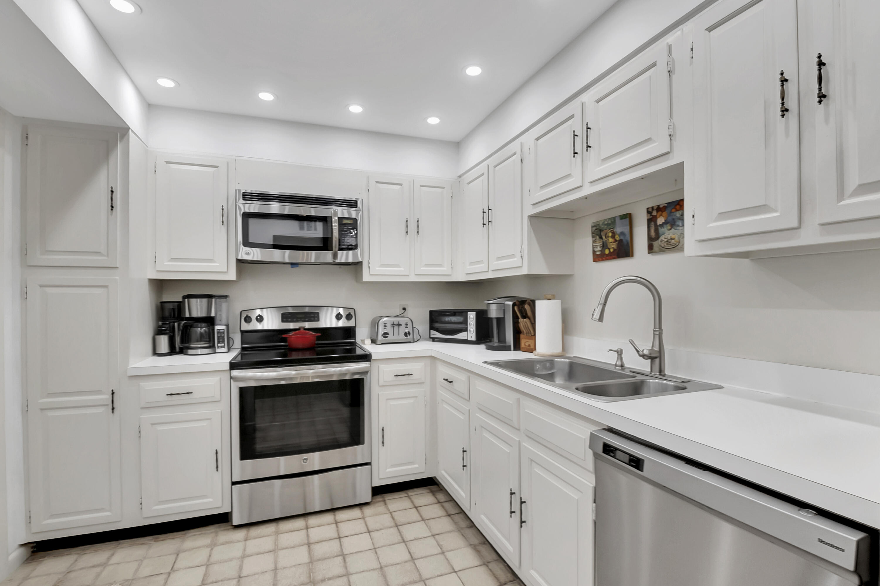 2697 North Ocean Boulevard, Unit 303F Boca Raton, FL 33431 - Photo 9 of 74 DSC_5736