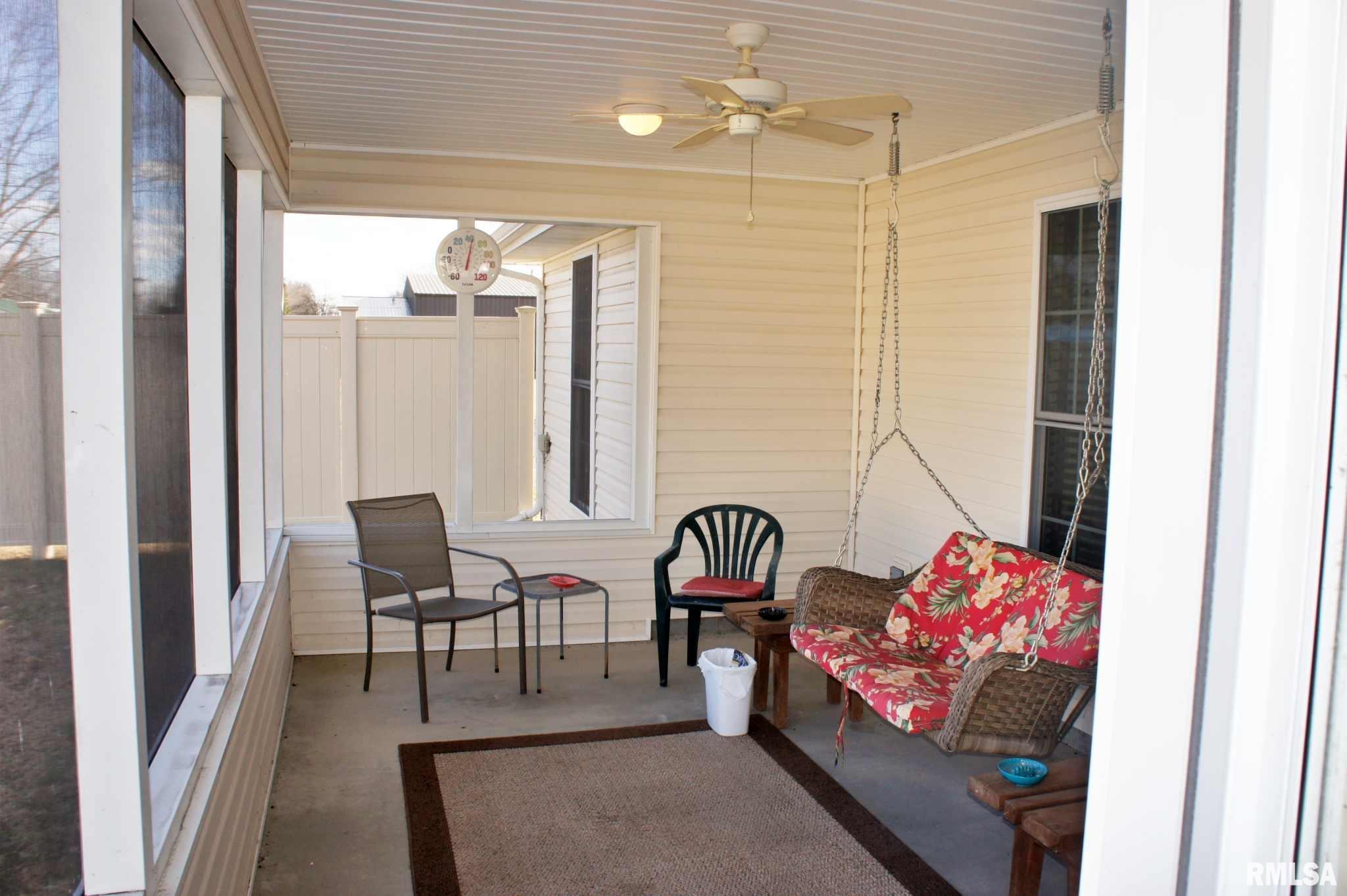 2 Eagle Lane Metropolis, IL 62960 - Photo 9 of 41