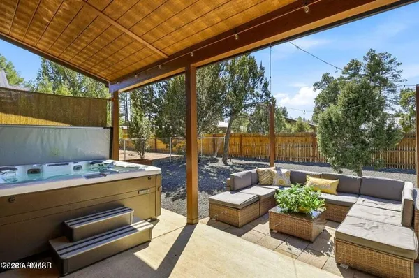 $574,000 | 2720 North Eagle View Circle, Show Low, AZ 85901