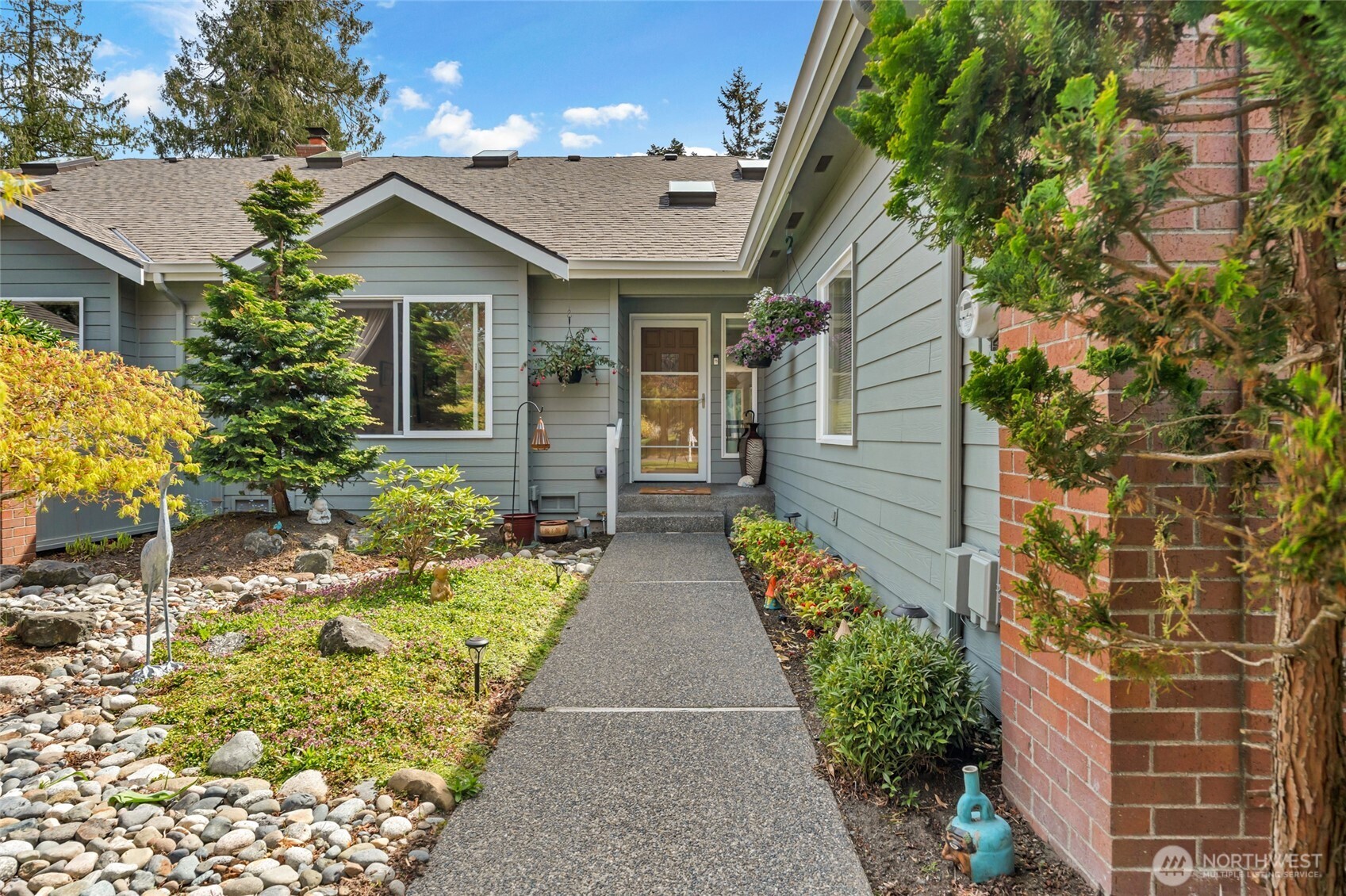 302 Foursome Drive Sequim, WA 98382 - Photo 3 of 40