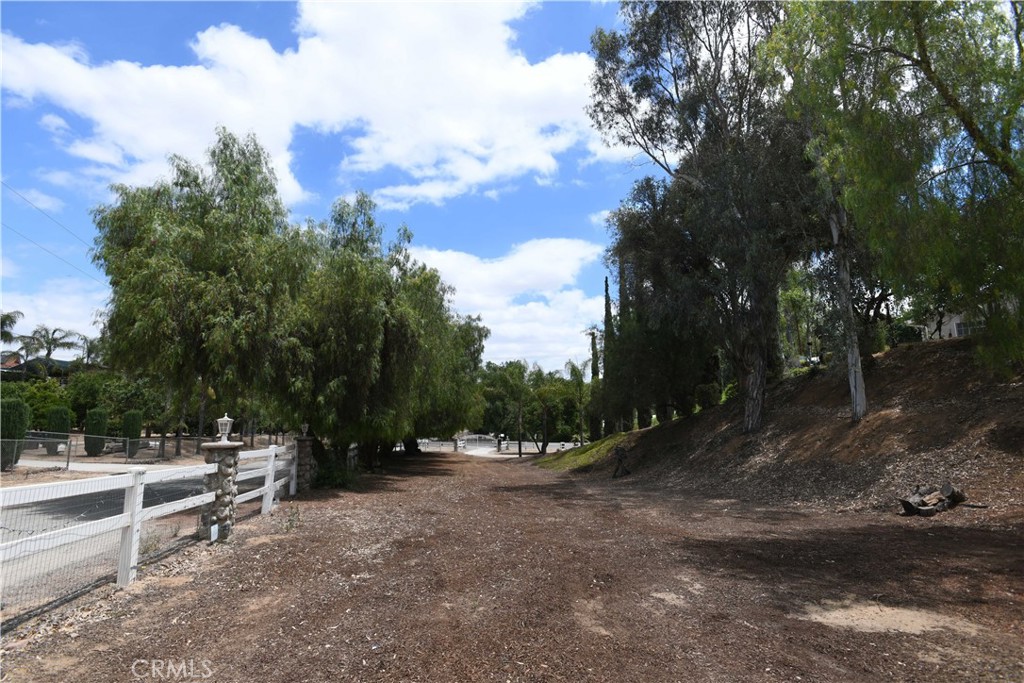 17371 Mockingbird Canyon Road Riverside, CA 92504 - Photo 25 of 40 RV Parking