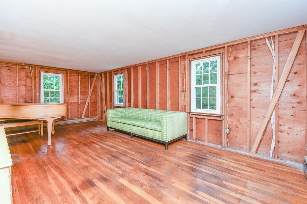 25 Dreamwold Road Scituate, MA 02066 - Photo 6 of 42 Gallery Image 6