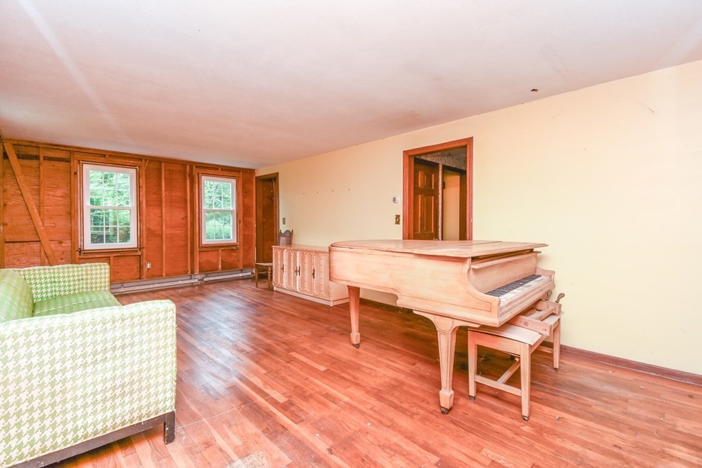 25 Dreamwold Road Scituate, MA 02066 - Photo 8 of 42 Gallery Image 8