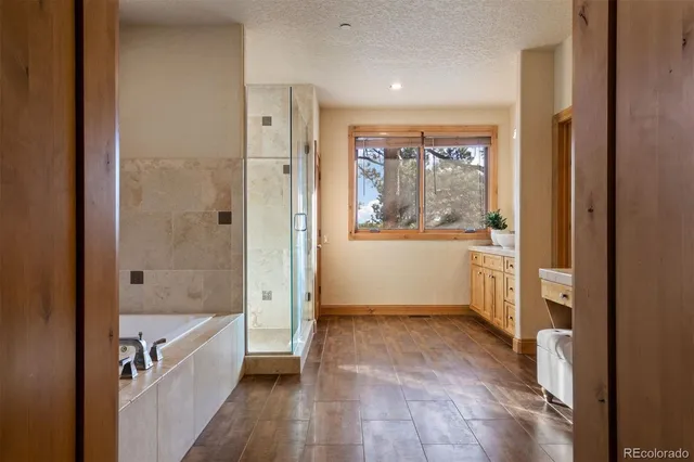 $1,690,000 | 633 Castle Pines Drive South, Castle Rock, CO 80108