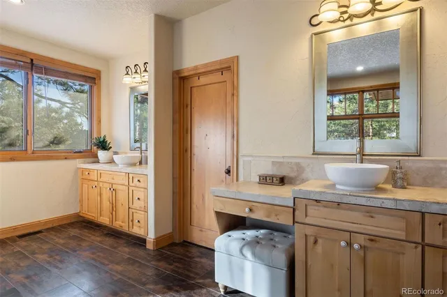 $1,690,000 | 633 Castle Pines Drive South, Castle Rock, CO 80108