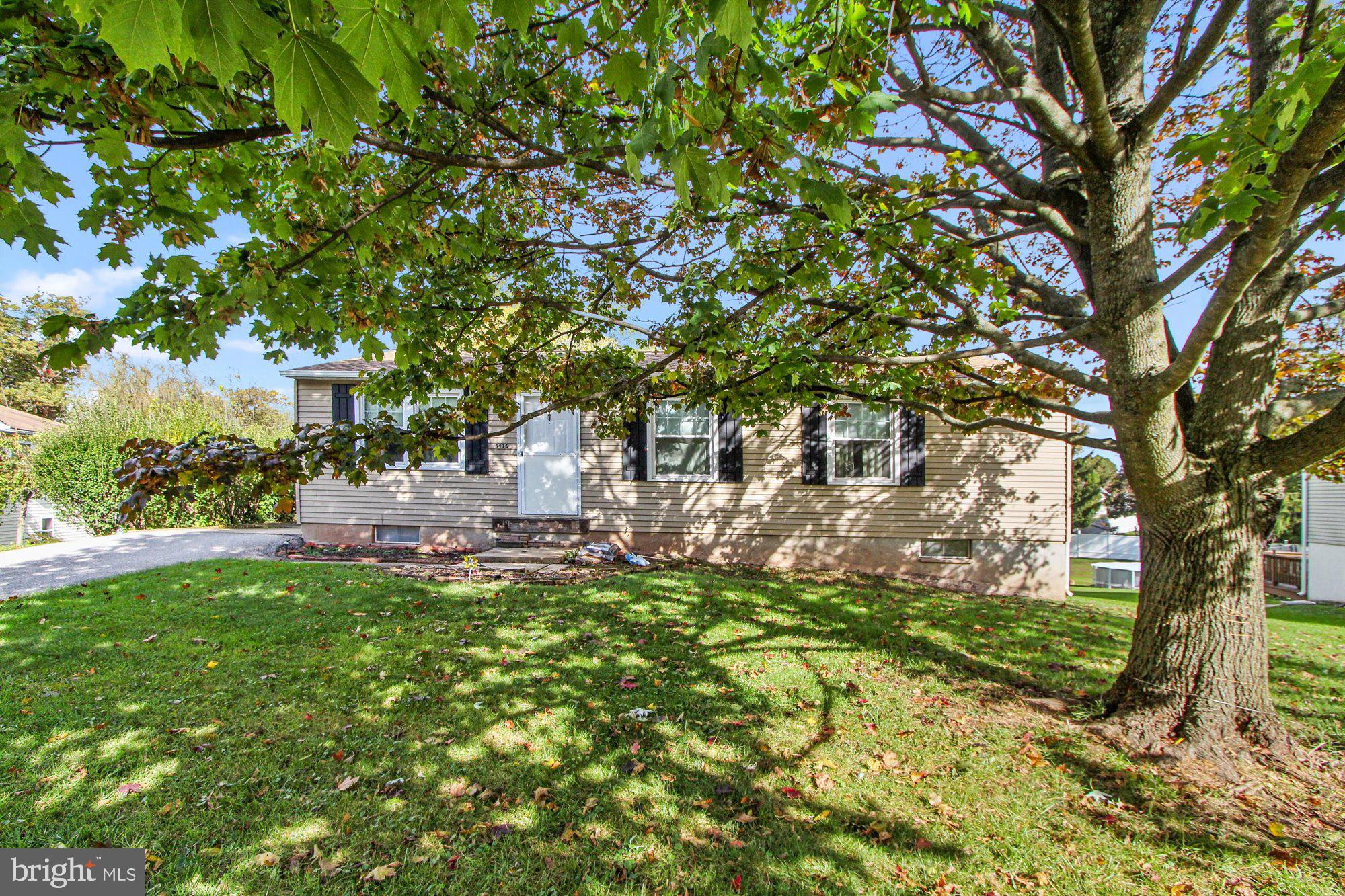 3476 Fox Ridge Court Dover, PA 17315 - Photo 2 of 29 Gallery Image 2