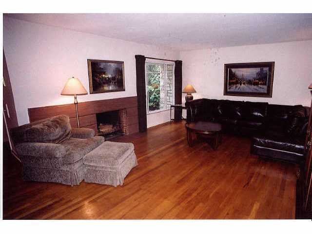 4857 Rustic Bridge Road Columbus, OH 43214 - Photo 7 of 10 Gallery Image 7