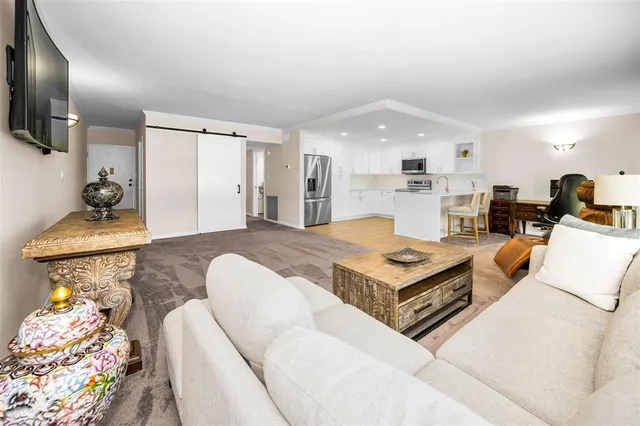 $178,500 | 1655 South Highland Avenue, Unit D241, Clearwater, FL 33756