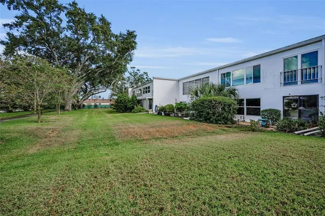 $178,500 | 1655 South Highland Avenue, Unit D241, Clearwater, FL 33756