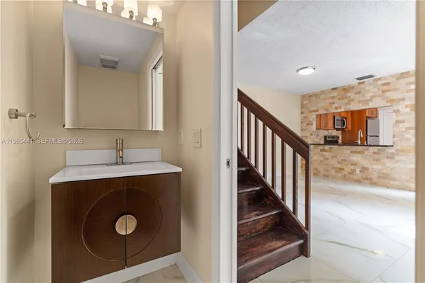 a view of entryway