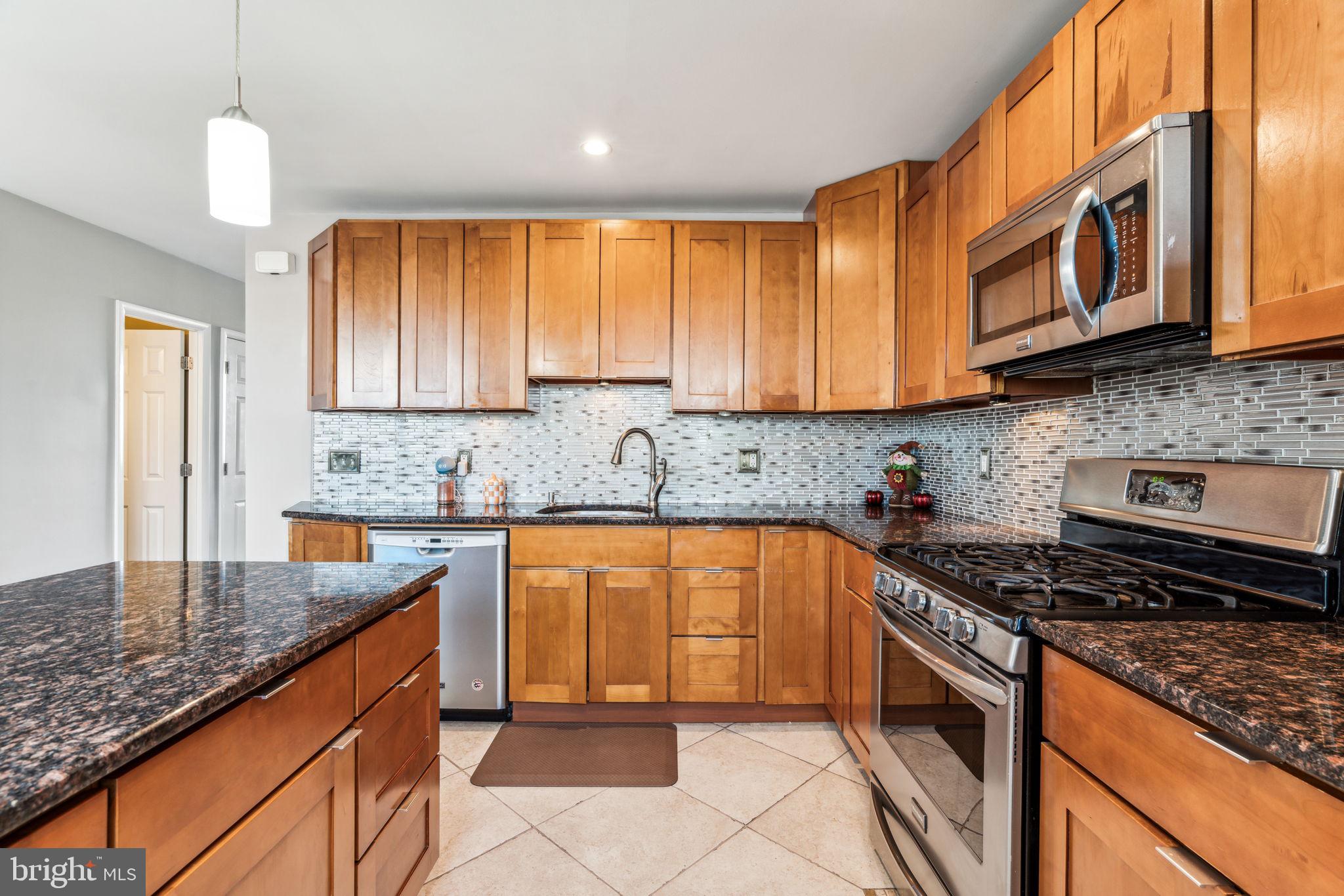 11811 Brandon Road Philadelphia, PA 19154 - Photo 13 of 38 Gallery Image 13
