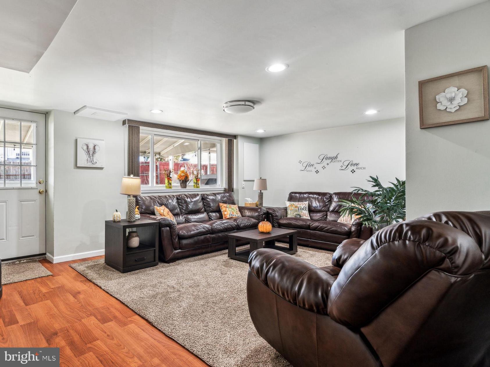 11811 Brandon Road Philadelphia, PA 19154 - Photo 31 of 38 Gallery Image 31