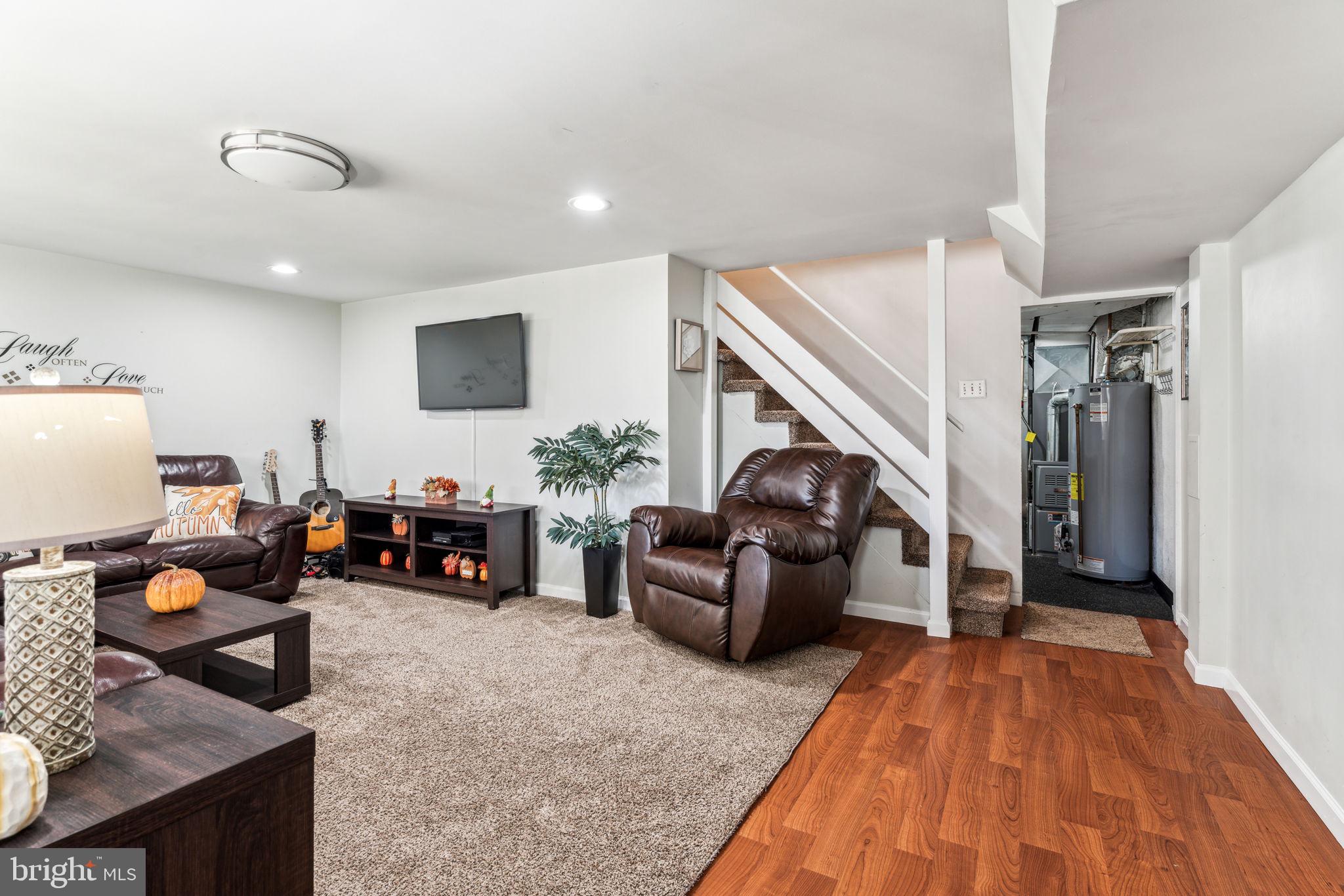 11811 Brandon Road Philadelphia, PA 19154 - Photo 32 of 38 Gallery Image 32