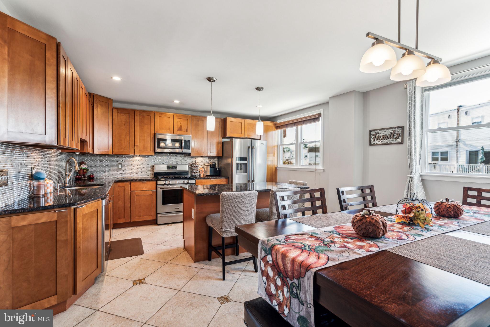 11811 Brandon Road Philadelphia, PA 19154 - Photo 10 of 38 Gallery Image 10