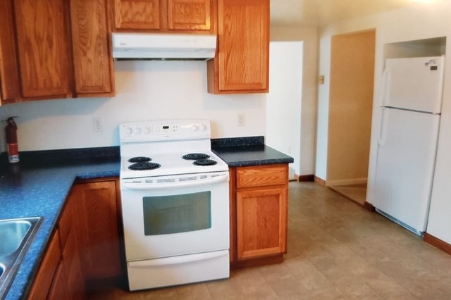 9-13 Salmon River Road Plattsburgh, NY 12901 - Photo 12 of 15 Gallery Image 12