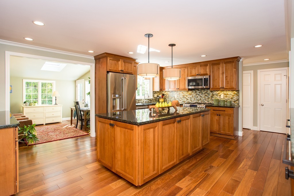 40 Oriole Road Medfield, MA 02052 - Photo 8 of 30 Gallery Image 8