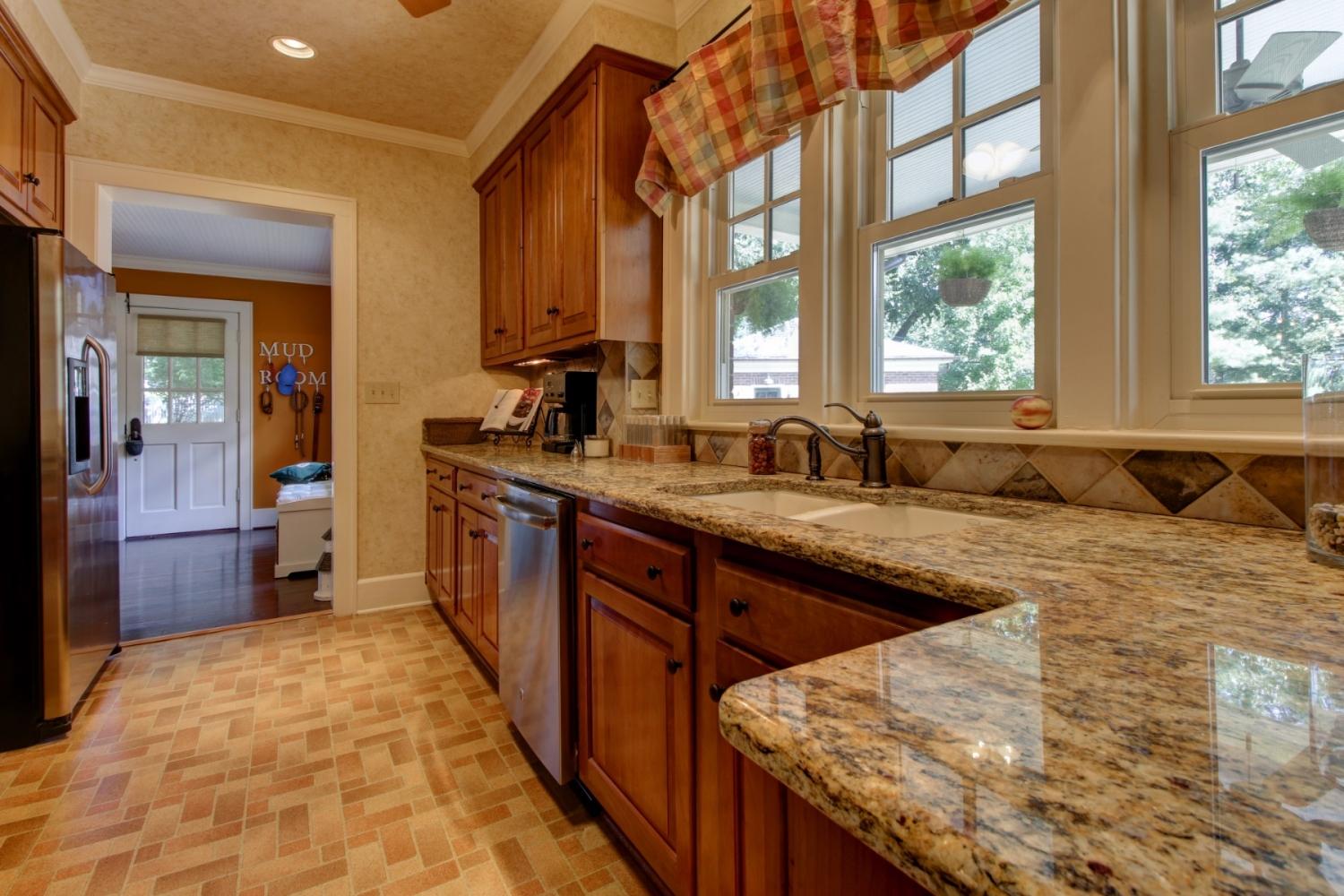 2120 Carter Road Southwest Roanoke, VA 24015 - Photo 13 of 35 Wattsman - 14