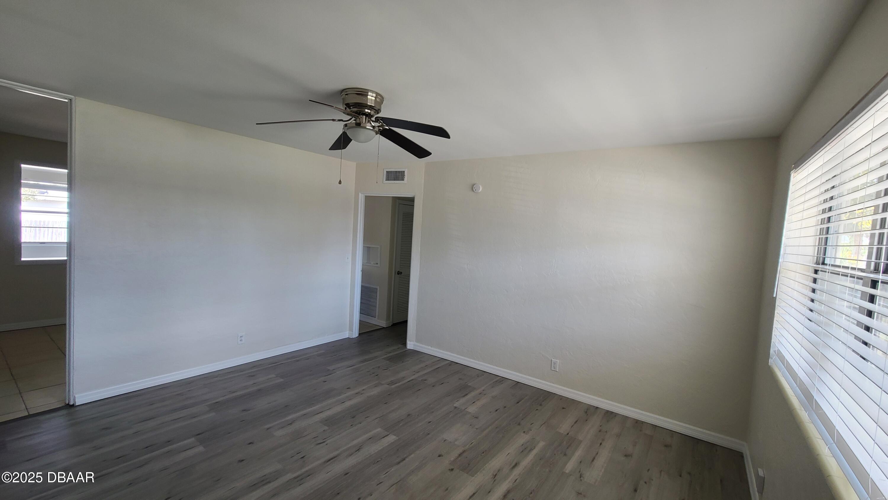 859 Berkshire Road Daytona Beach, FL 32117 - Photo 4 of 16 20250212_142349