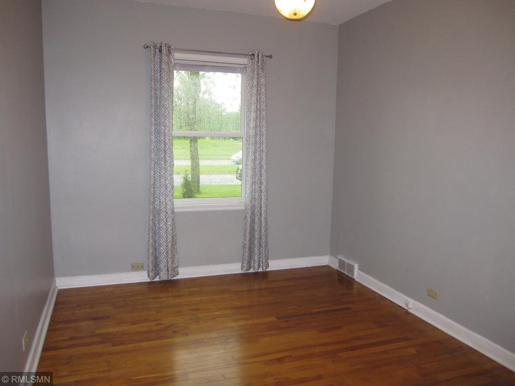 1527 Roosevelt Road St. Cloud, MN 56301 - Photo 12 of 19 Gallery Image 12