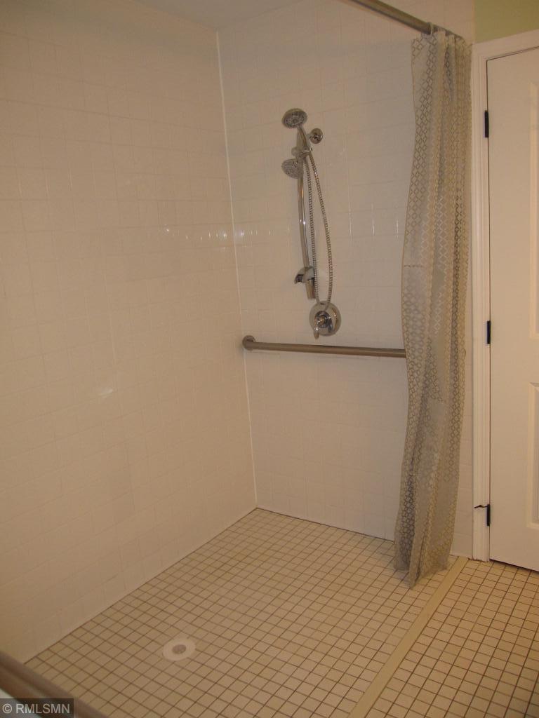 1527 Roosevelt Road St. Cloud, MN 56301 - Photo 14 of 19 Gallery Image 14