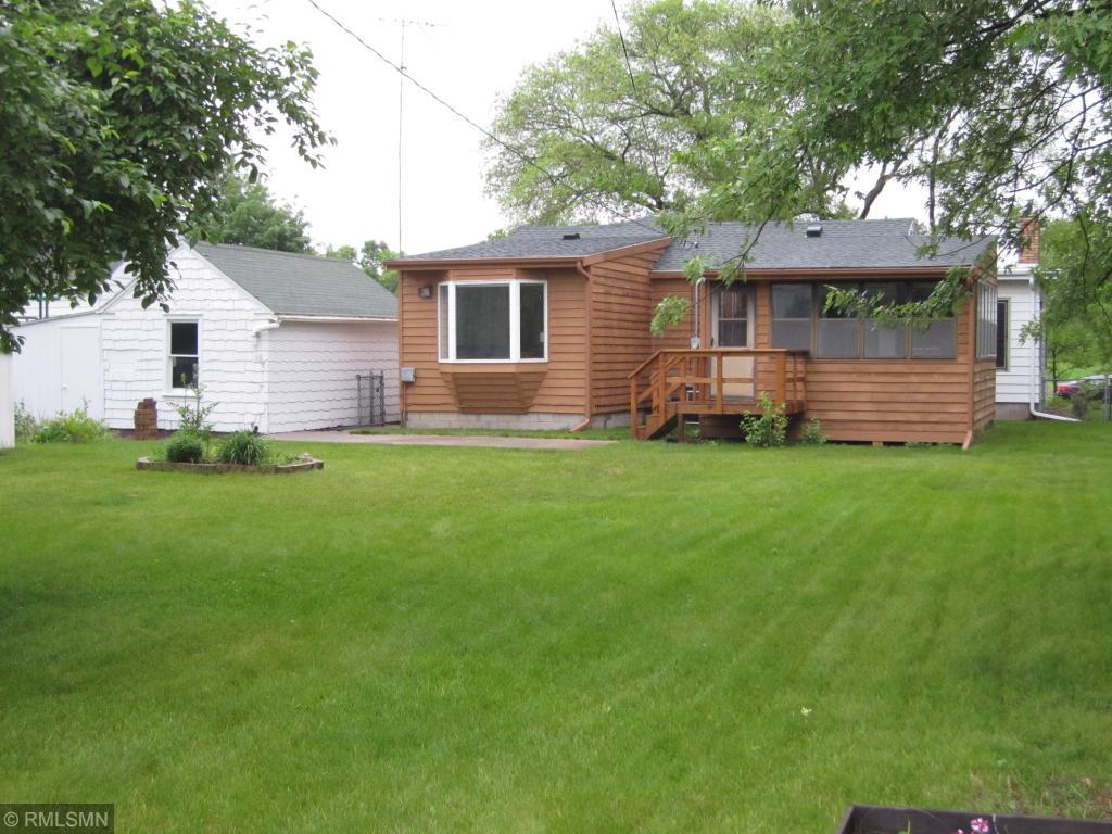 1527 Roosevelt Road St. Cloud, MN 56301 - Photo 4 of 19 Gallery Image 4