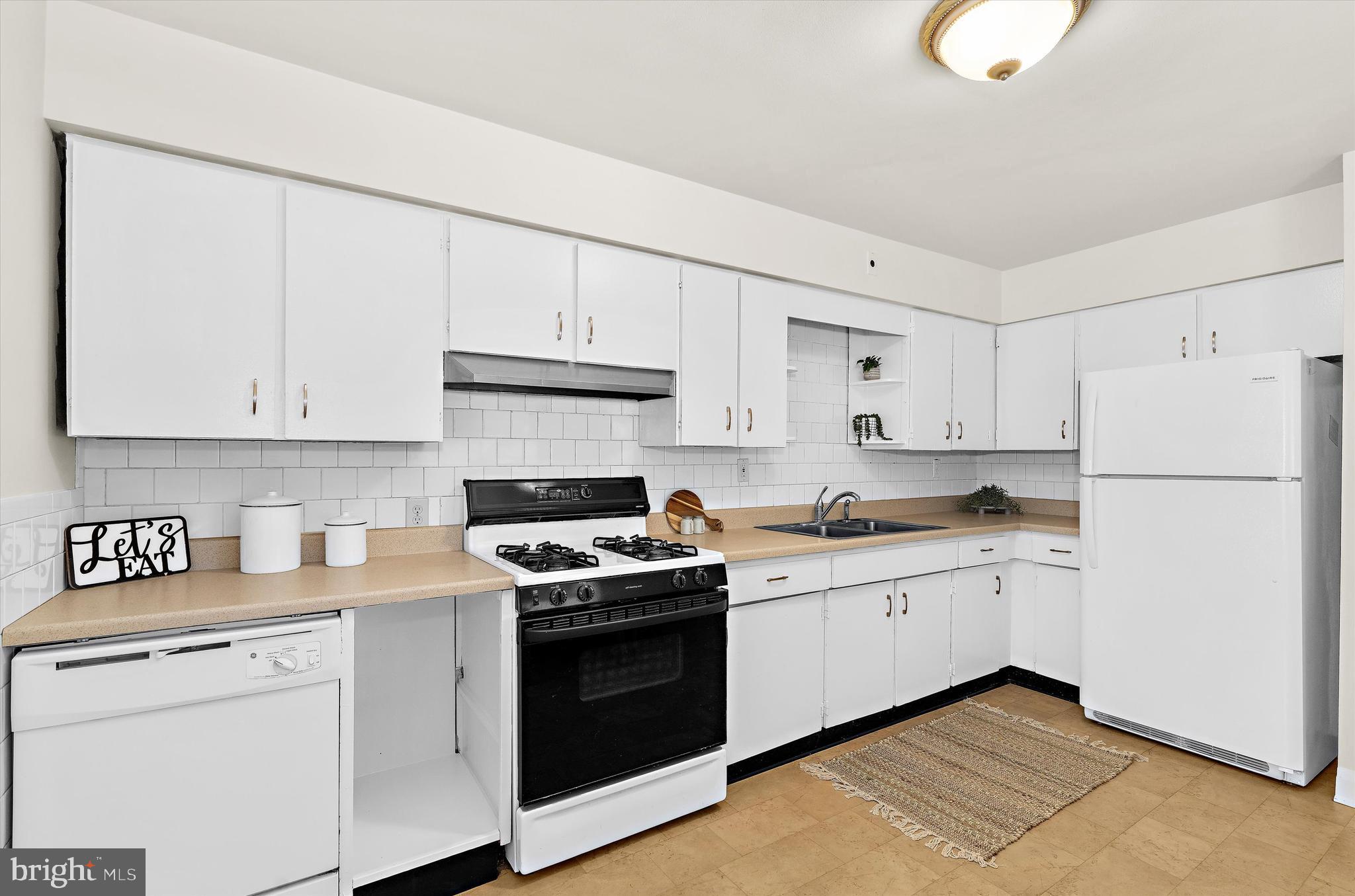 520 Cleveland Road Linthicum Heights, MD 21090 - Photo 12 of 32