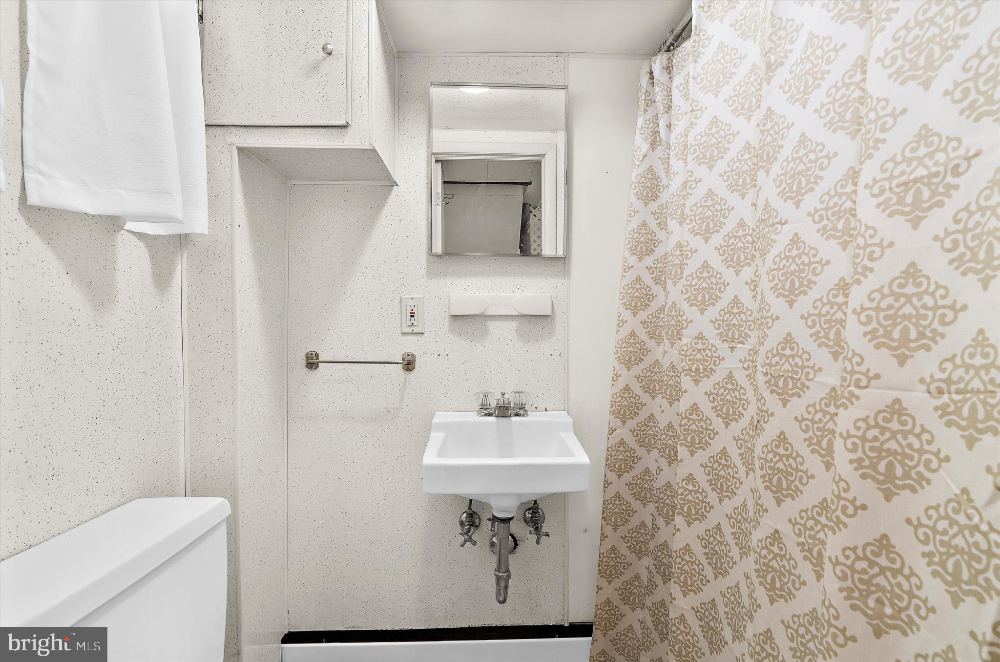 520 Cleveland Road Linthicum Heights, MD 21090 - Photo 19 of 32